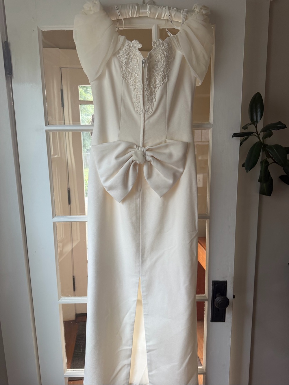 Vintage Off-Shoulder Ivory Bridal Gown with Draped Bow Back - Picture 11 of 16